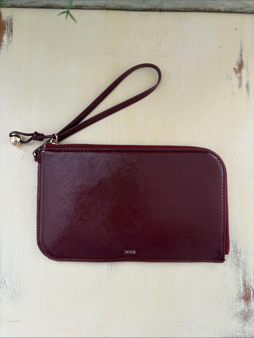 MNG Mango Red pebbled faux leather slim clutch wristlet wallet purse NWOT